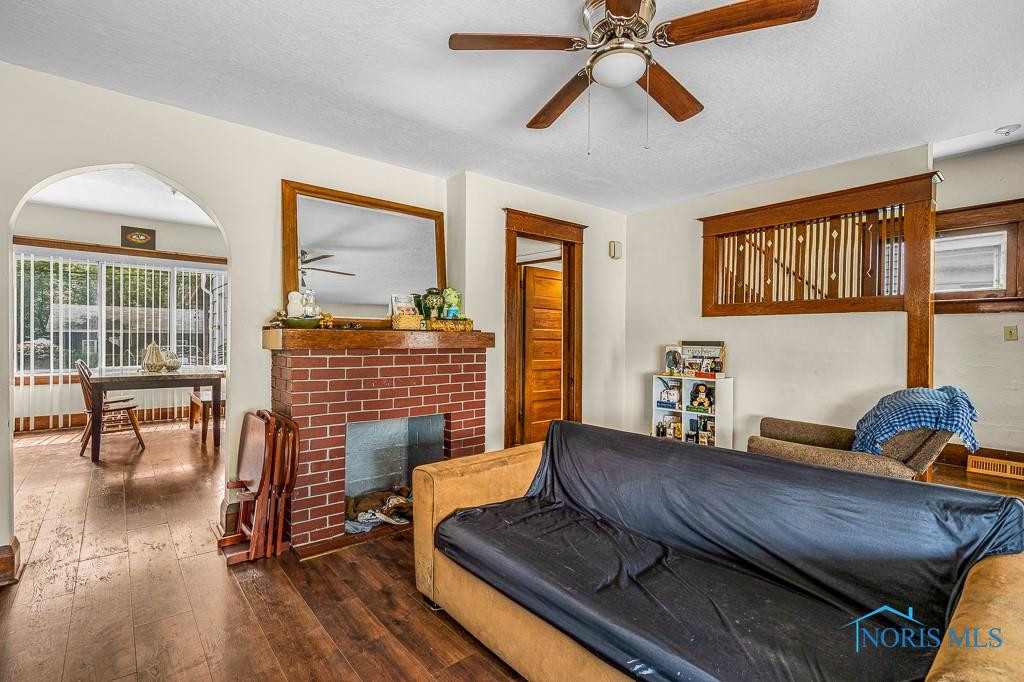 1210 Woodville Road