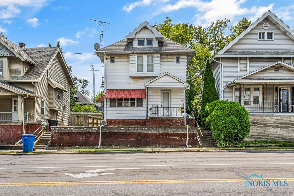 1210 Woodville Road