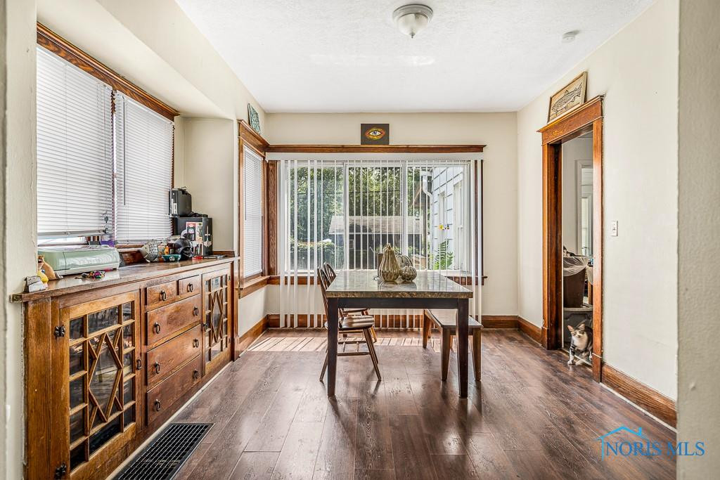 1210 Woodville Road