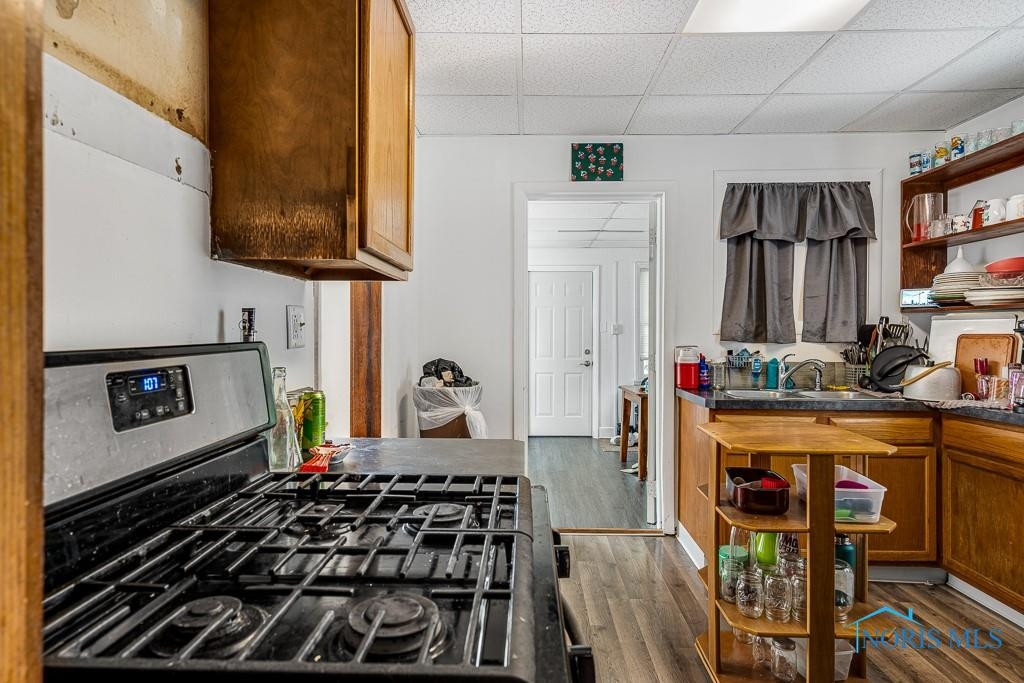 1210 Woodville Road
