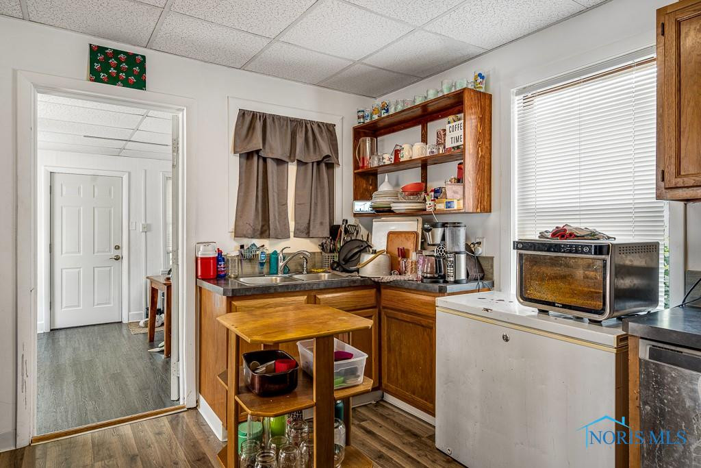 1210 Woodville Road