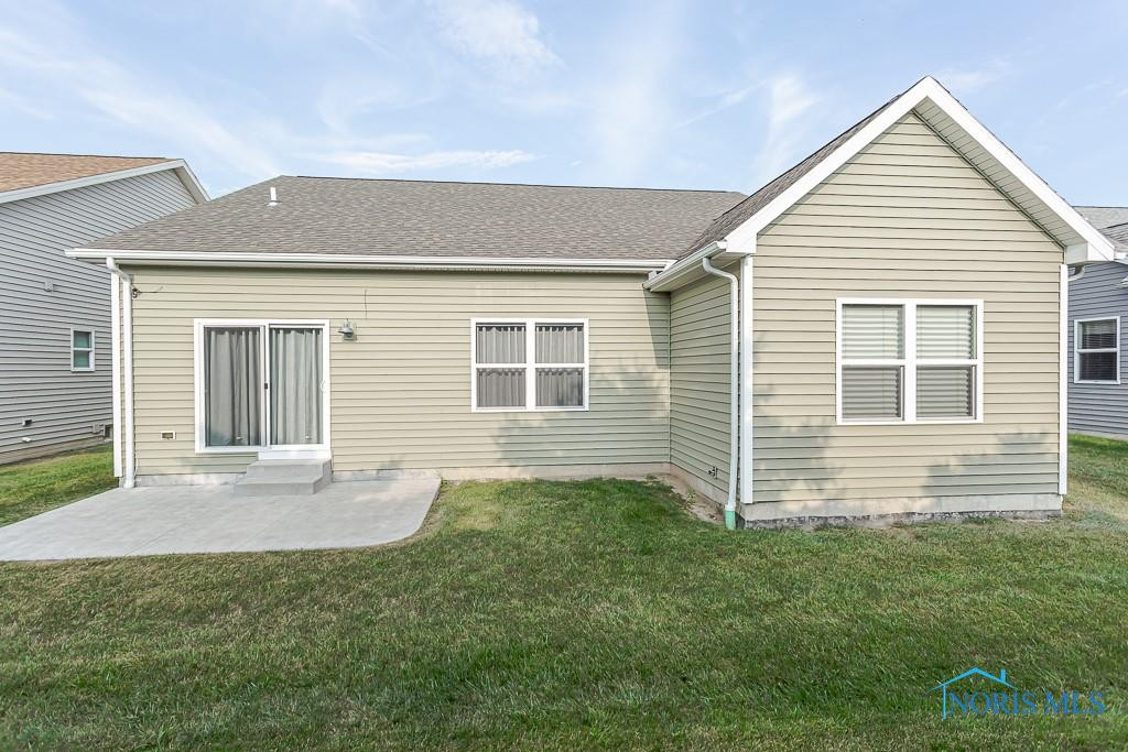4748 Lakeside Drive