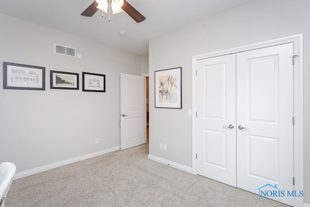 4748 Lakeside Drive