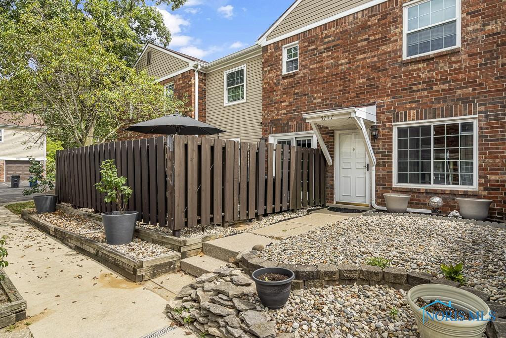 5717 Aspen Drive, 35