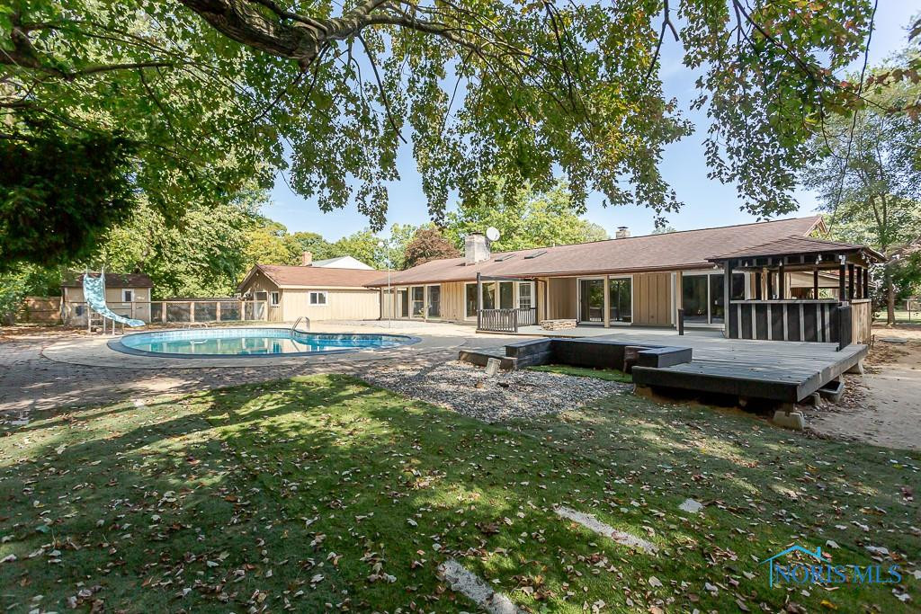 4233 Nantuckett Drive