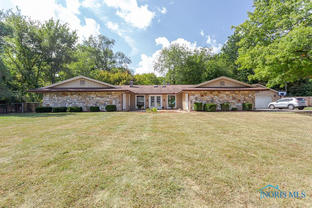 4233 Nantuckett Drive