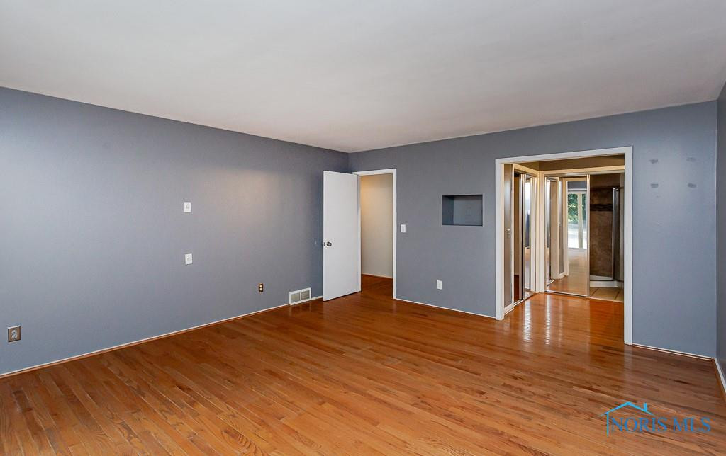 4233 Nantuckett Drive