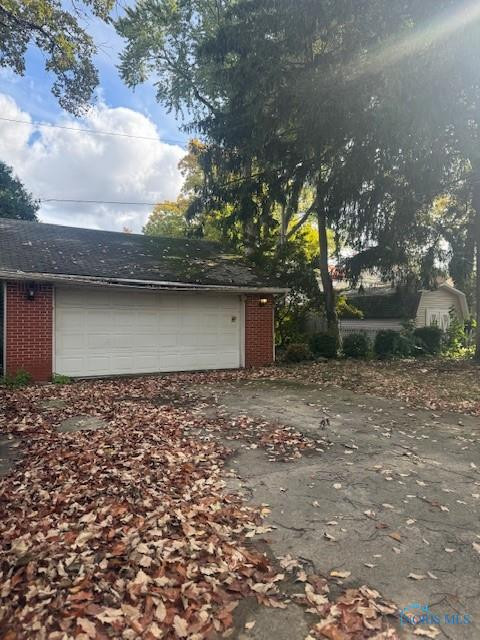 3727 Mapleway Drive
