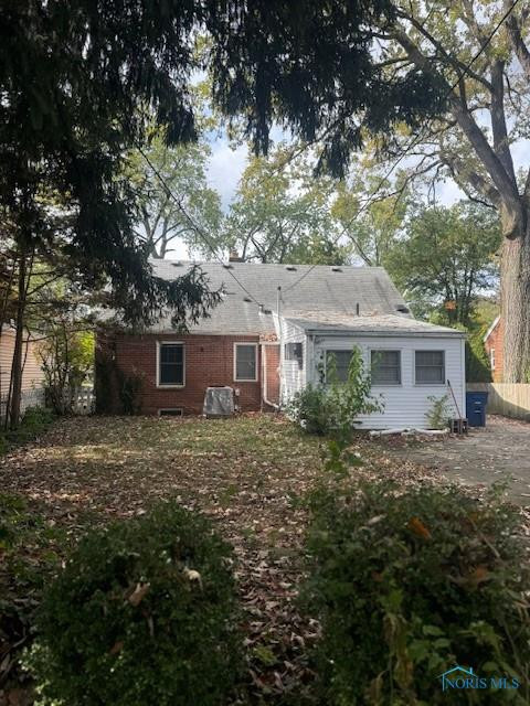 3727 Mapleway Drive
