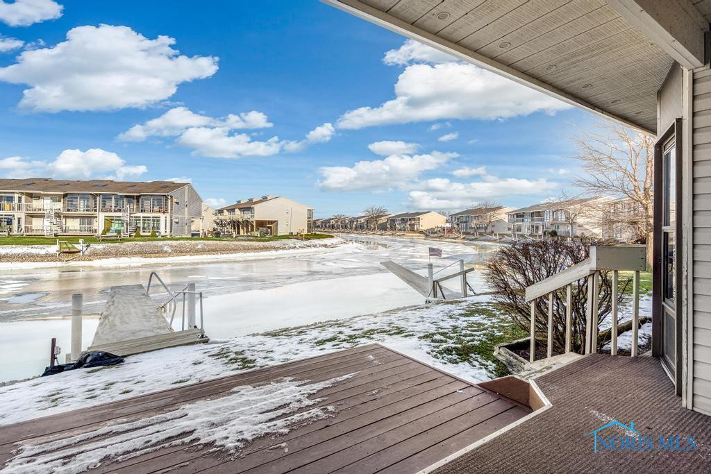 6274 N Harris Harbor Drive