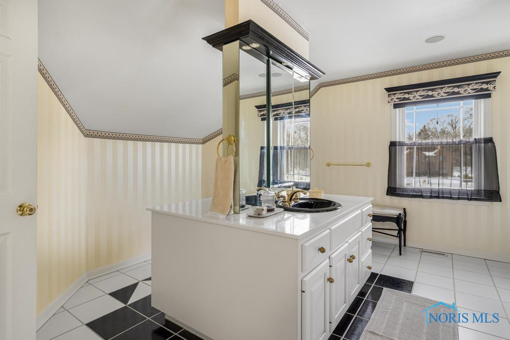 3224 Pepper Ridge Drive