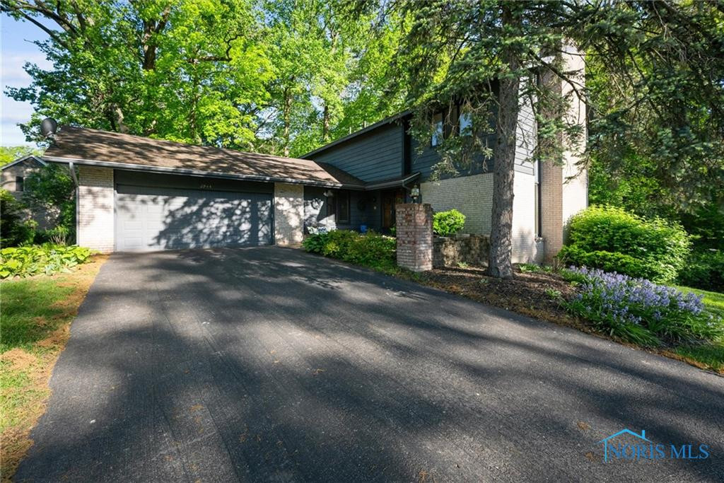 2944 Plumbrook Drive