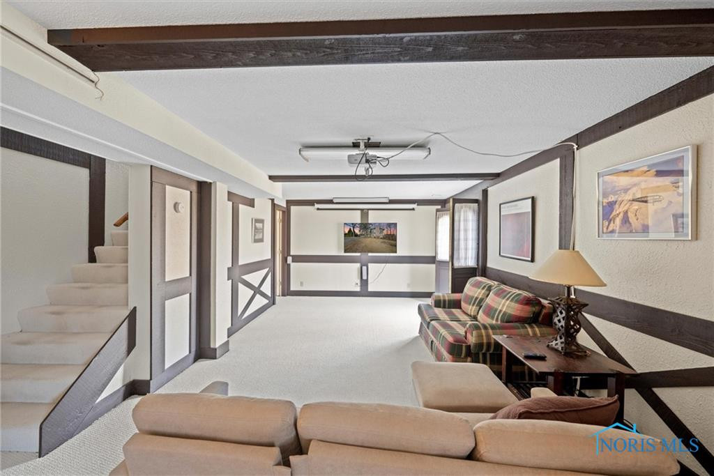 2944 Plumbrook Drive