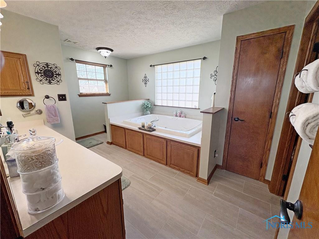 941 Hunter Court