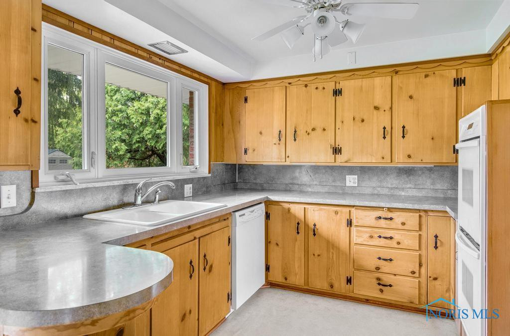 2838 Isha Laye Way
