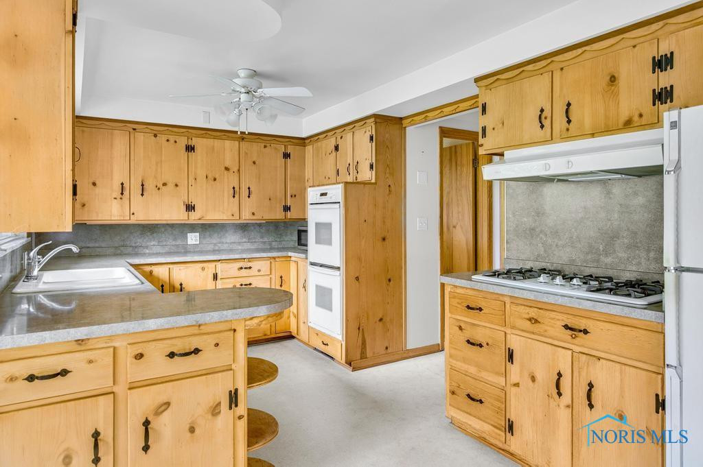 2838 Isha Laye Way