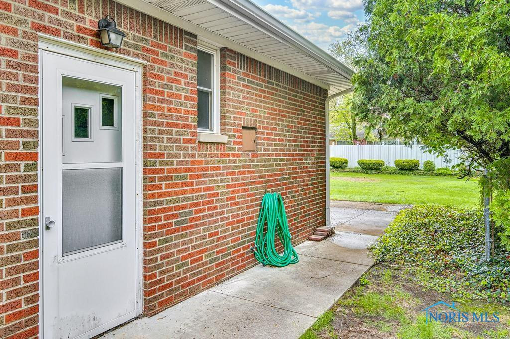 2838 Isha Laye Way