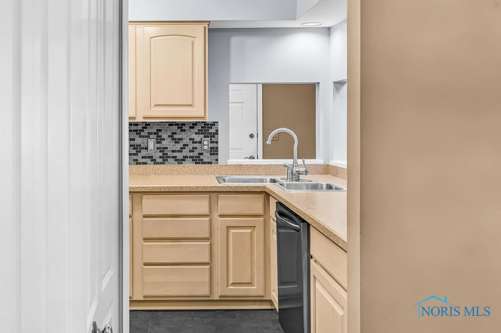 2154 The Bluffs, 2154