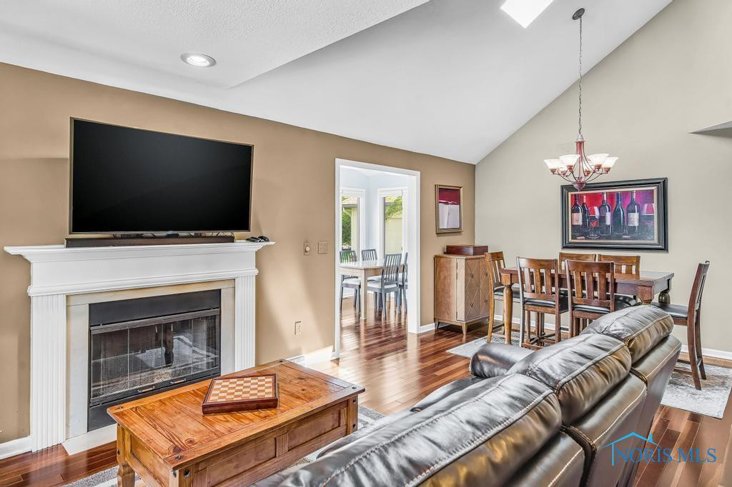 2154 The Bluffs, 2154