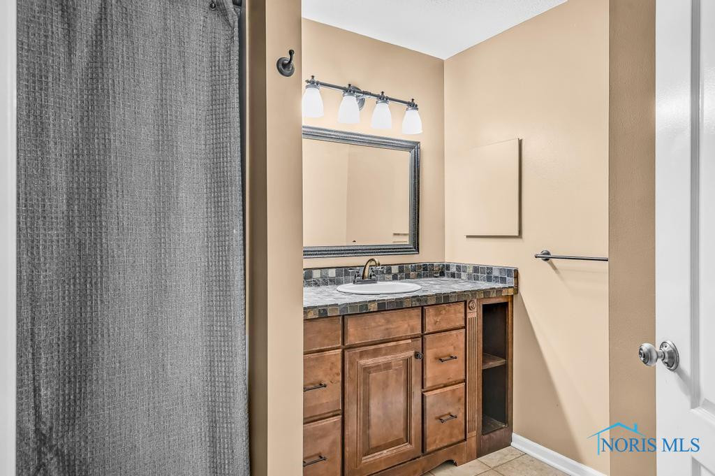 2154 The Bluffs, 2154