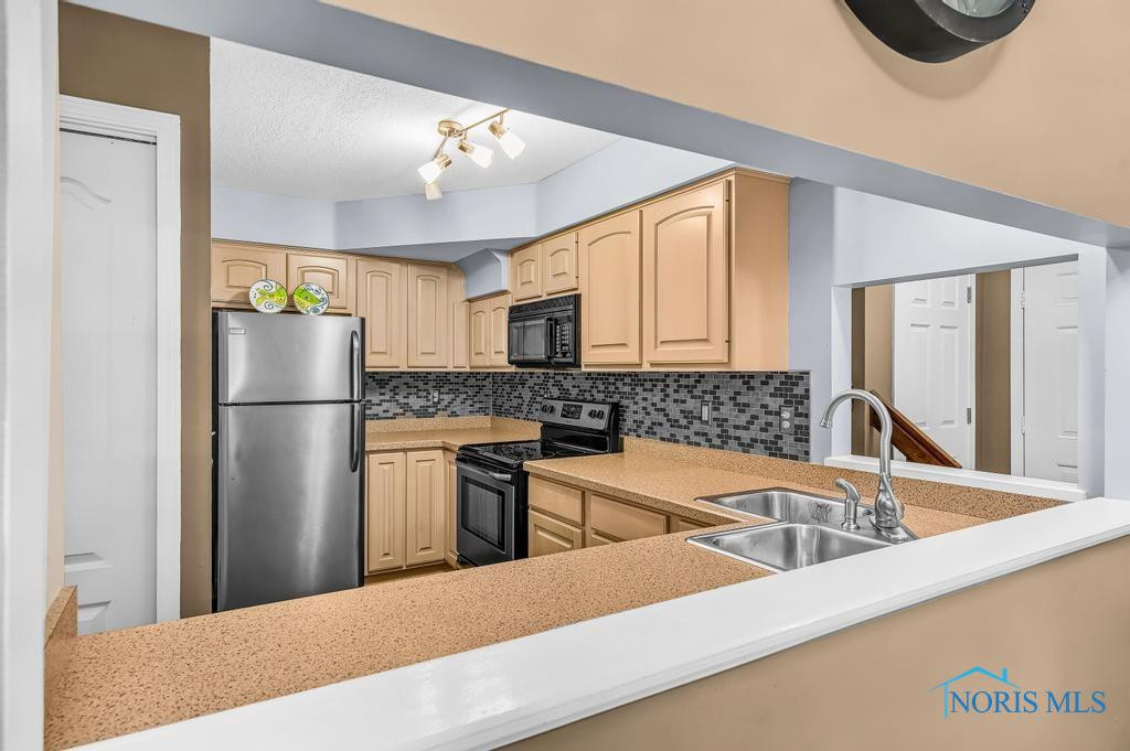 2154 The Bluffs, 2154