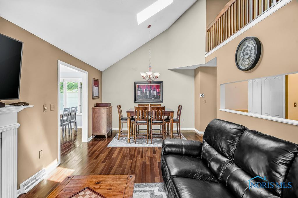 2154 The Bluffs, 2154