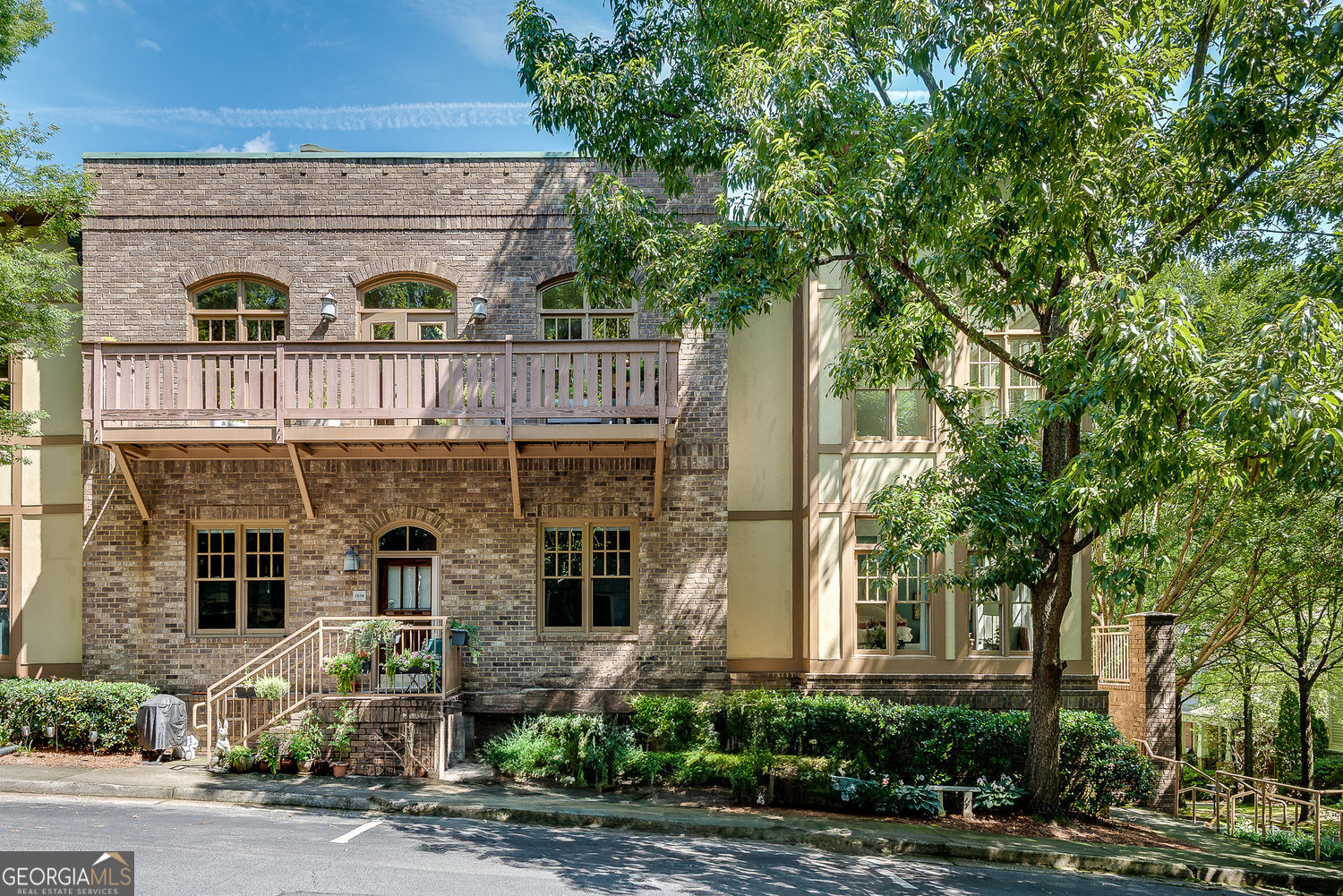 1870 Gordon Manor NE