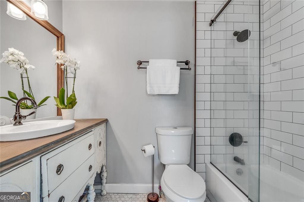 100 Mount Vernon Circle