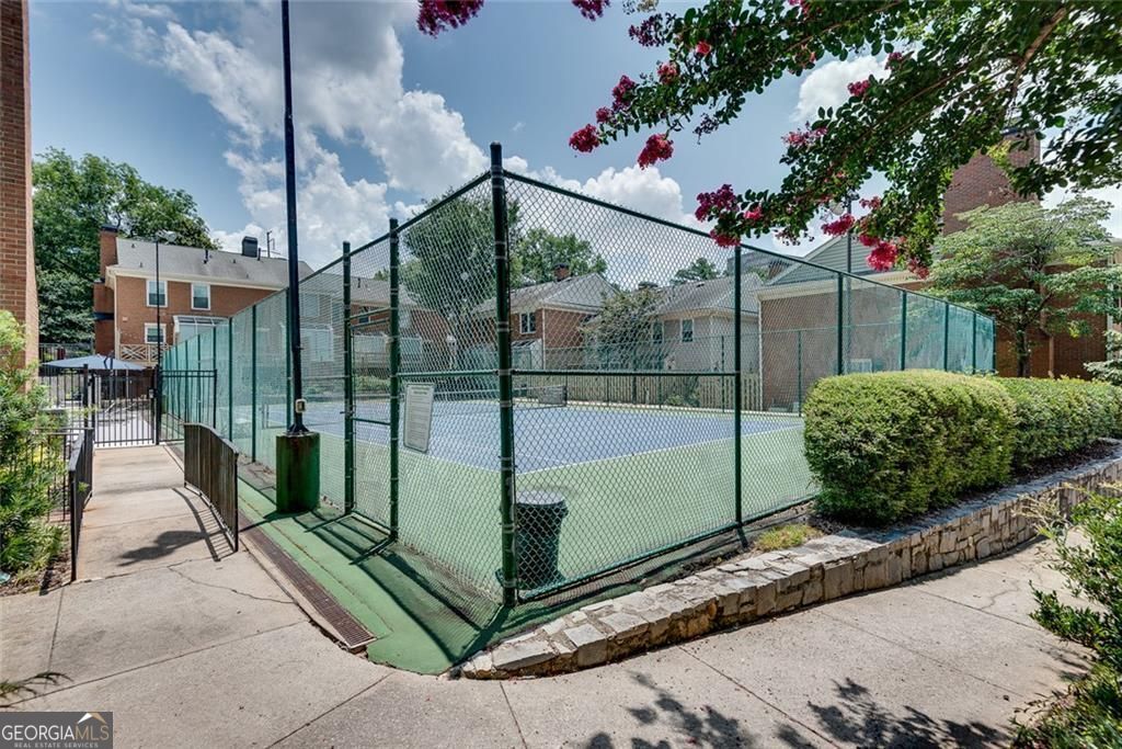 100 Mount Vernon Circle