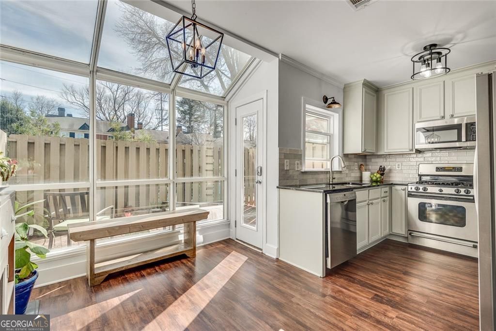 100 Mount Vernon Circle