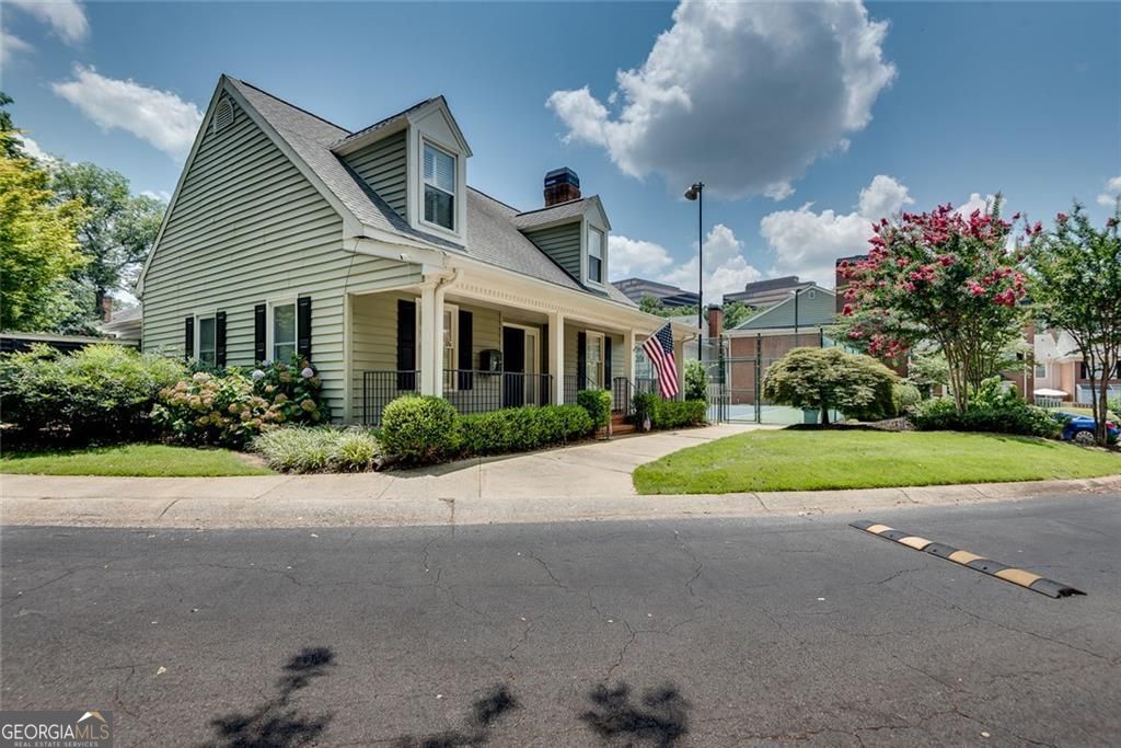 100 Mount Vernon Circle