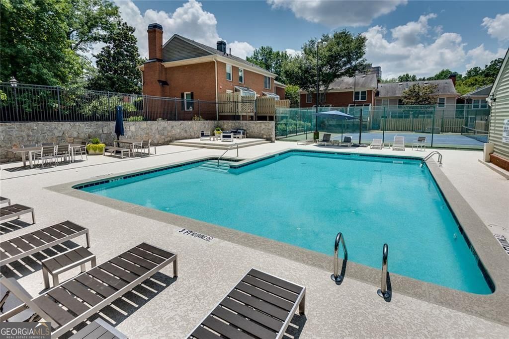 100 Mount Vernon Circle