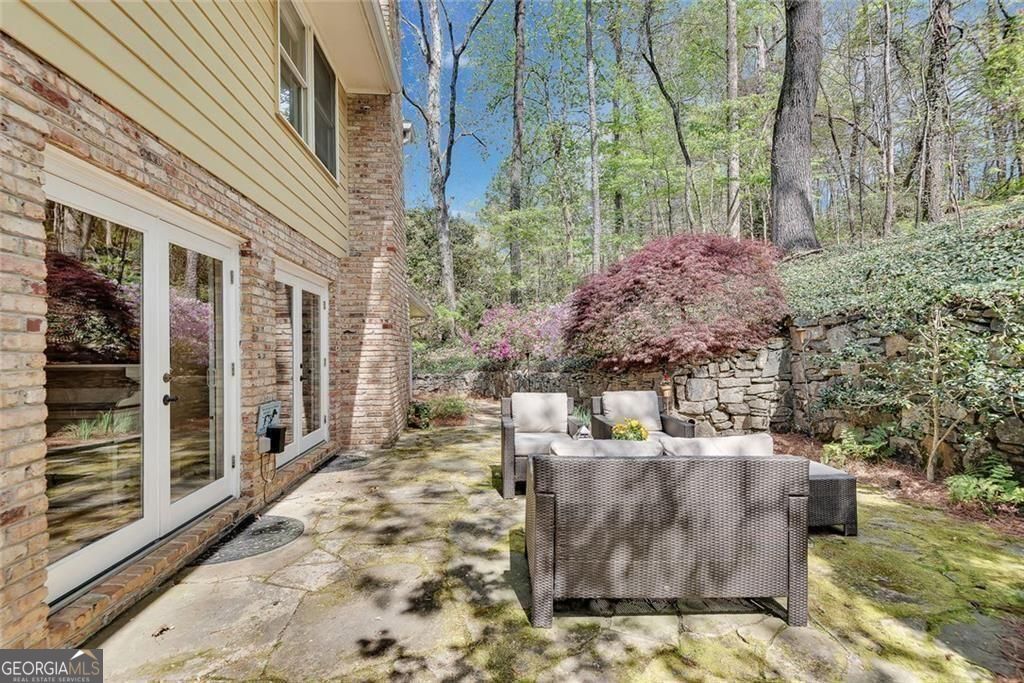 430 River Valley Road NW