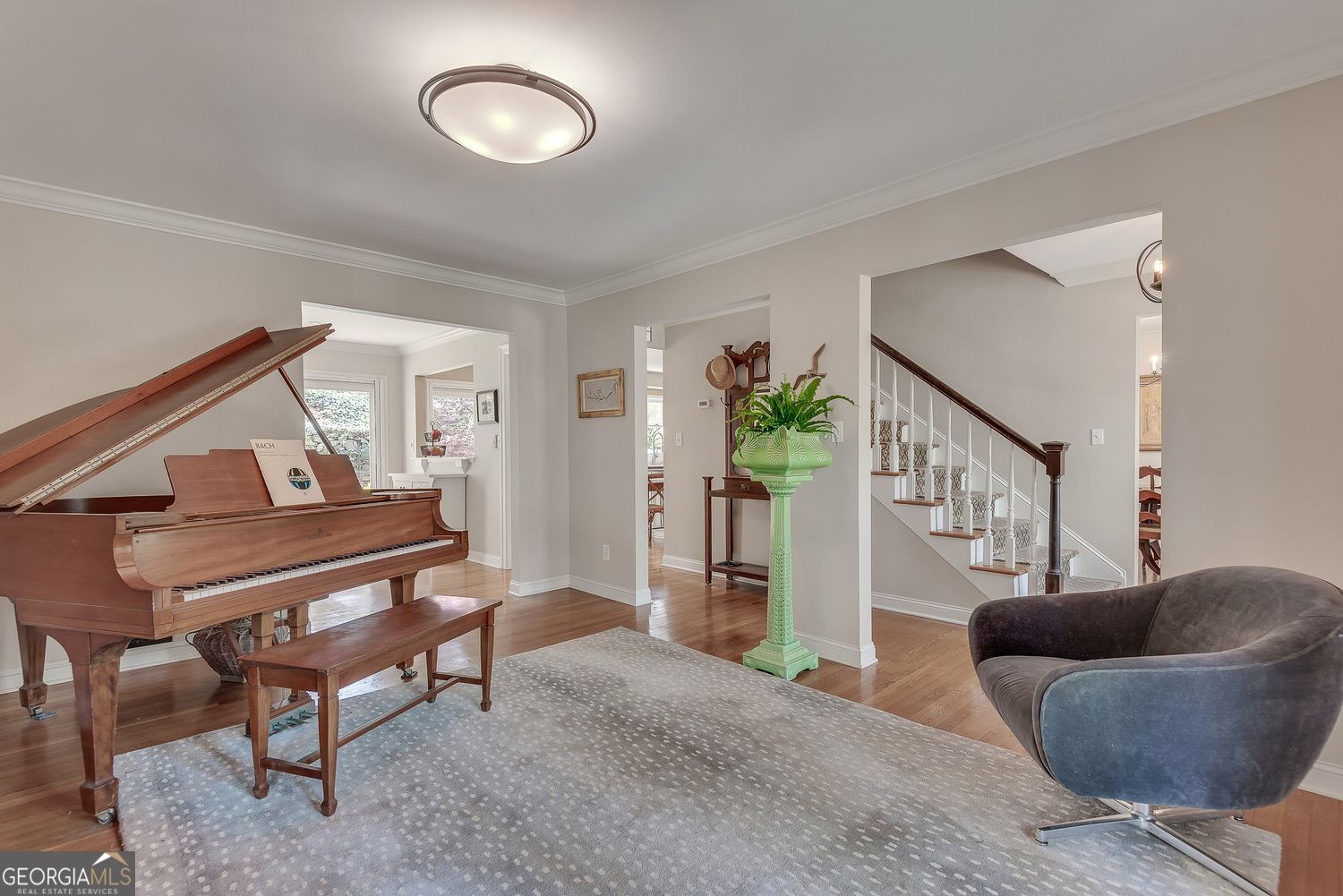 430 River Valley Road NW