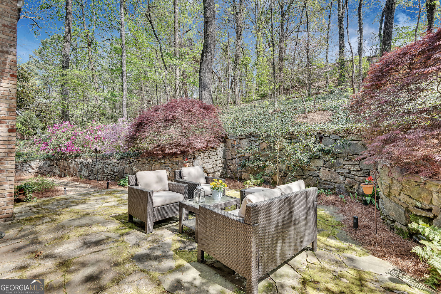 430 River Valley Road NW