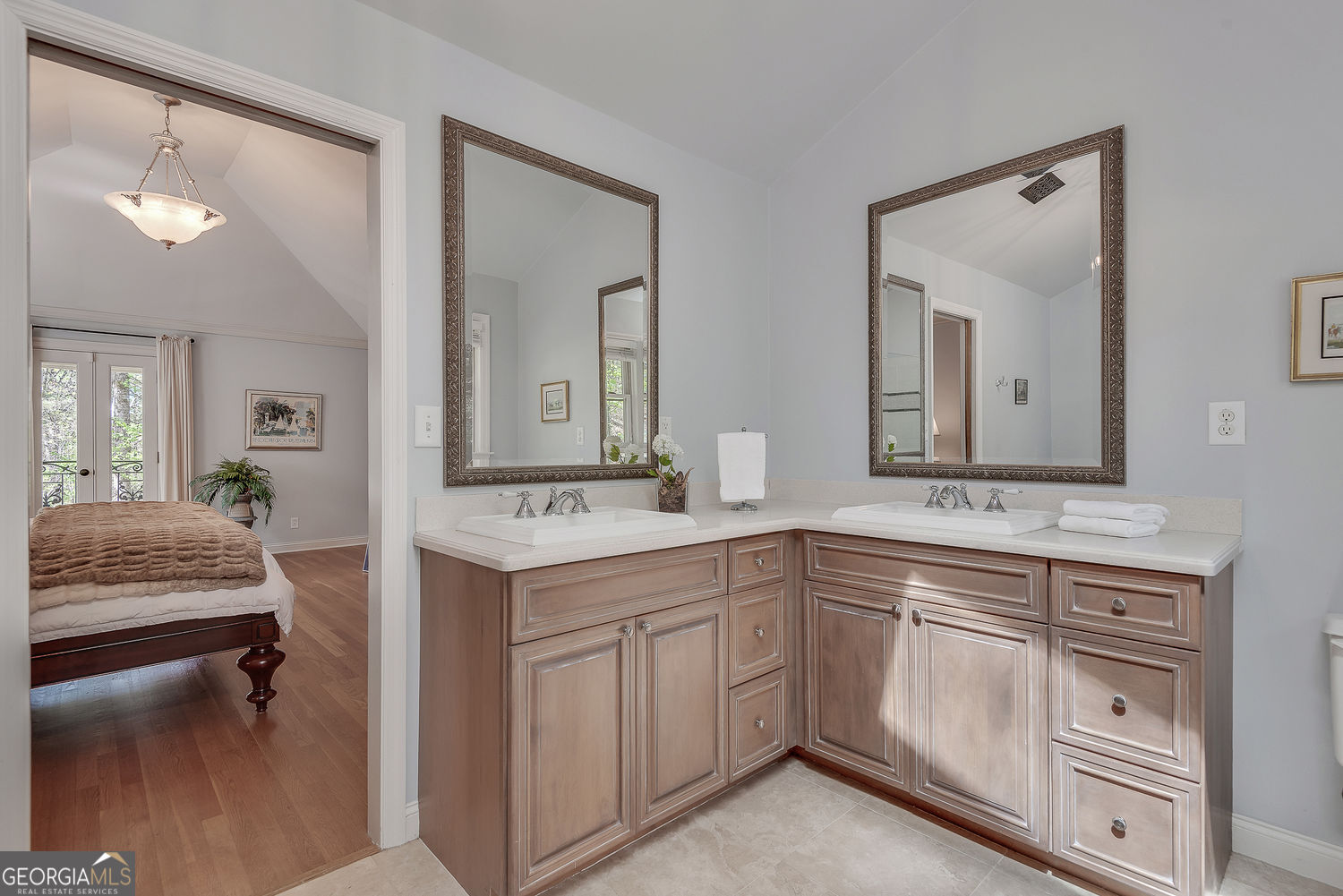 430 River Valley Road NW