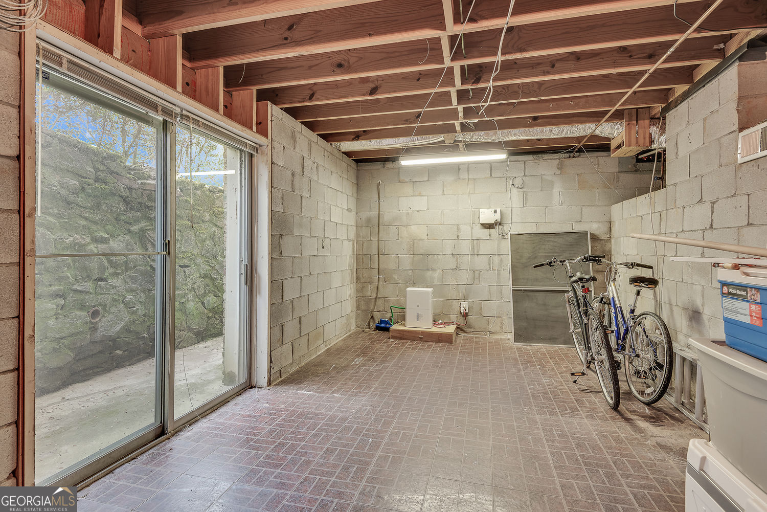 430 River Valley Road NW