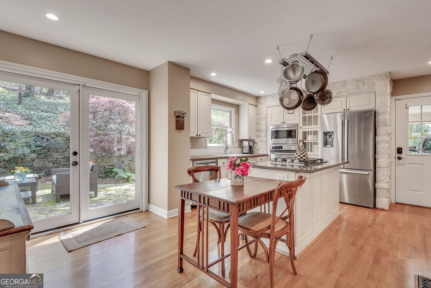 430 River Valley Road NW