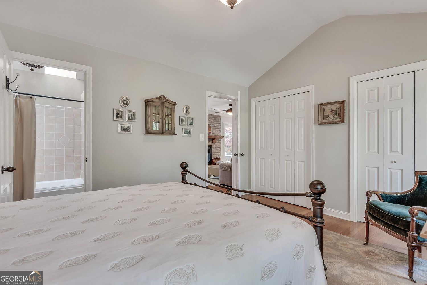 430 River Valley Road NW