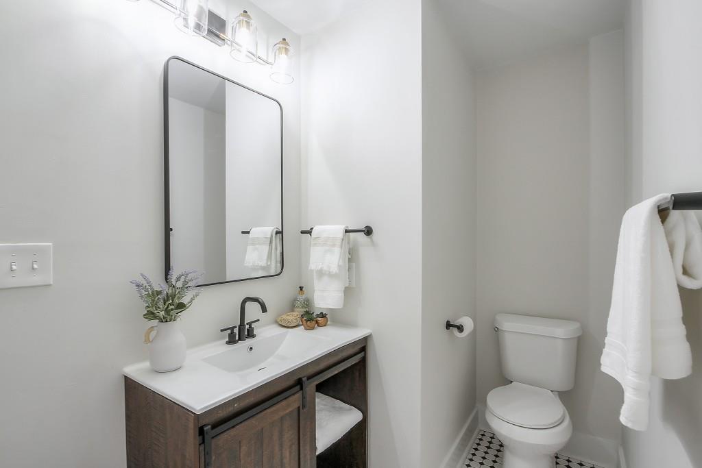 1476 Eason Street NW