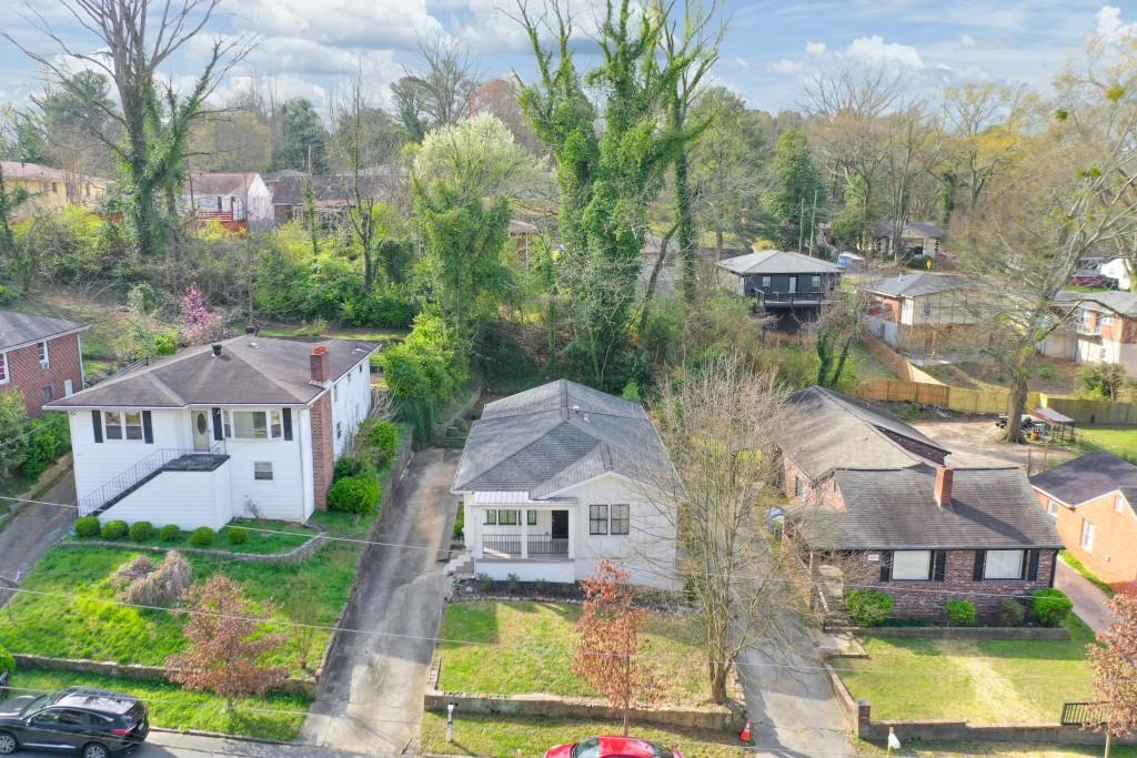 1476 Eason Street NW