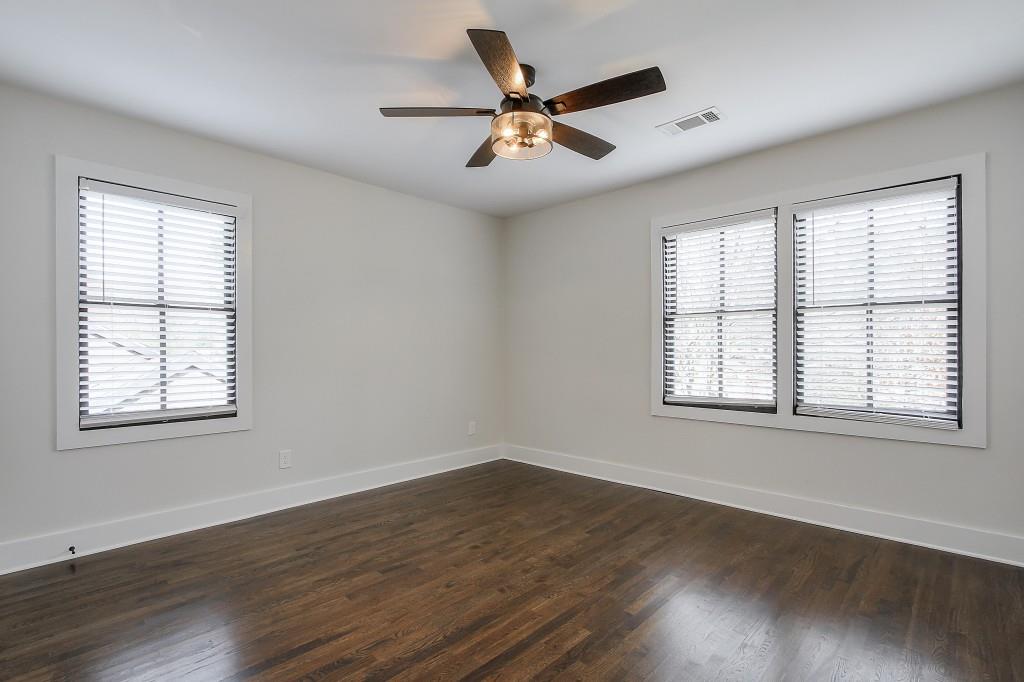 1476 Eason Street NW