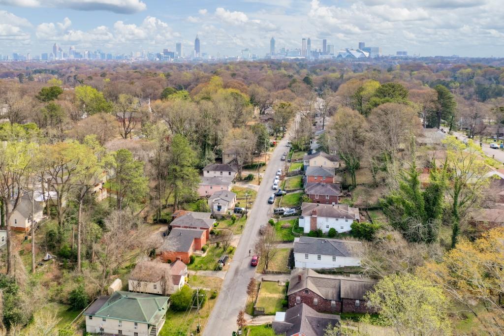 1476 Eason Street NW