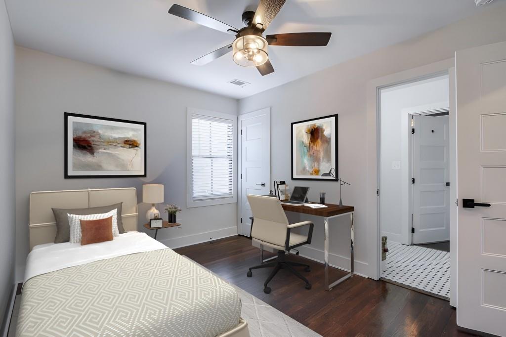 1476 Eason Street NW