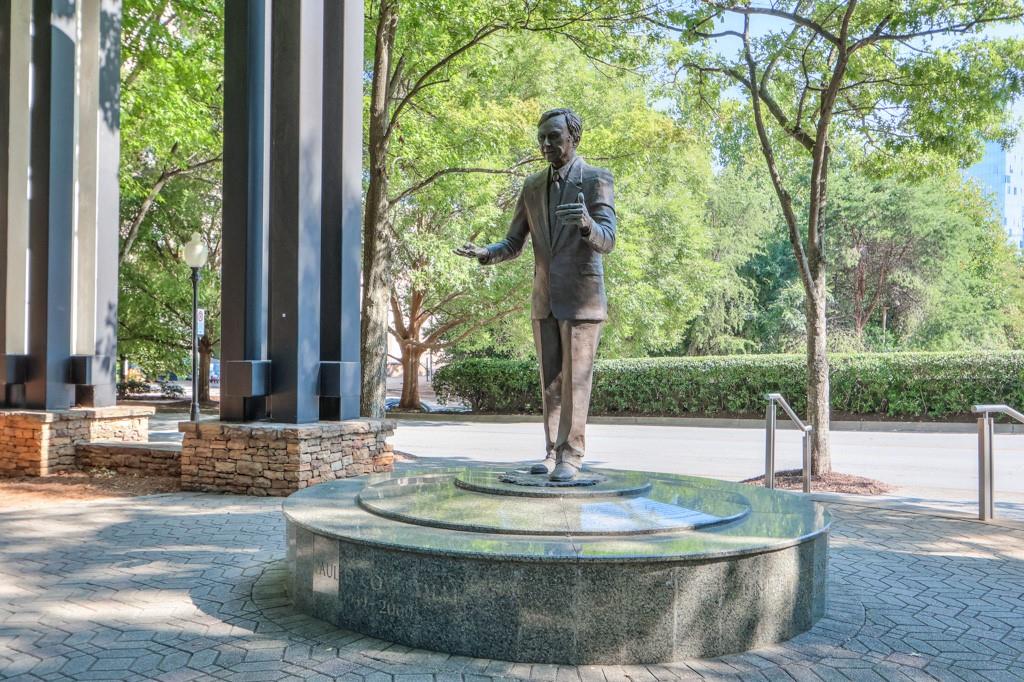 3338 Peachtree Road NE Unit 2402