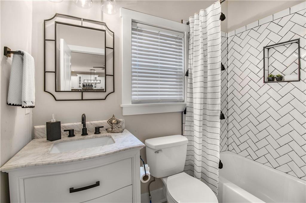 1382 Westboro Drive SW