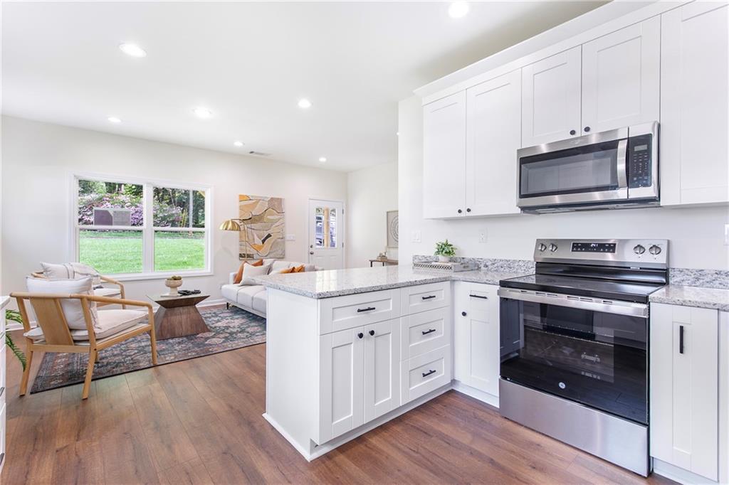 5224 W Mountain Street