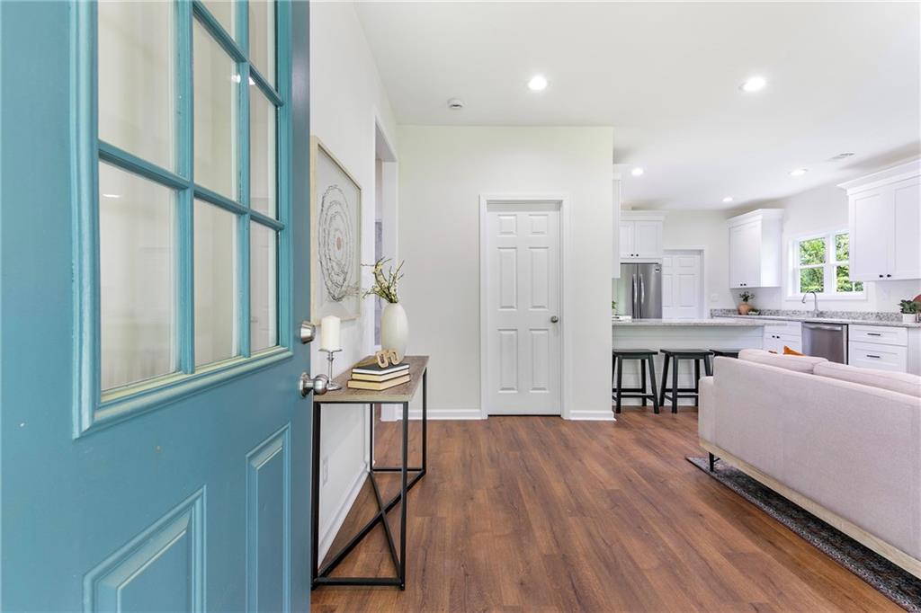 5224 W Mountain Street