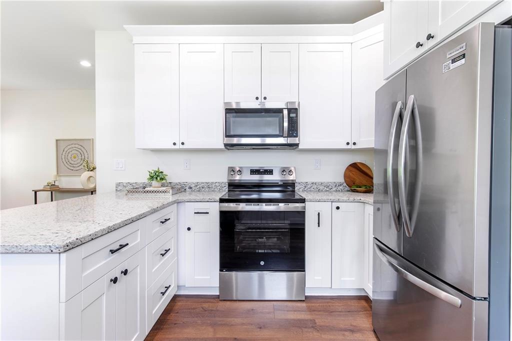 5224 W Mountain Street