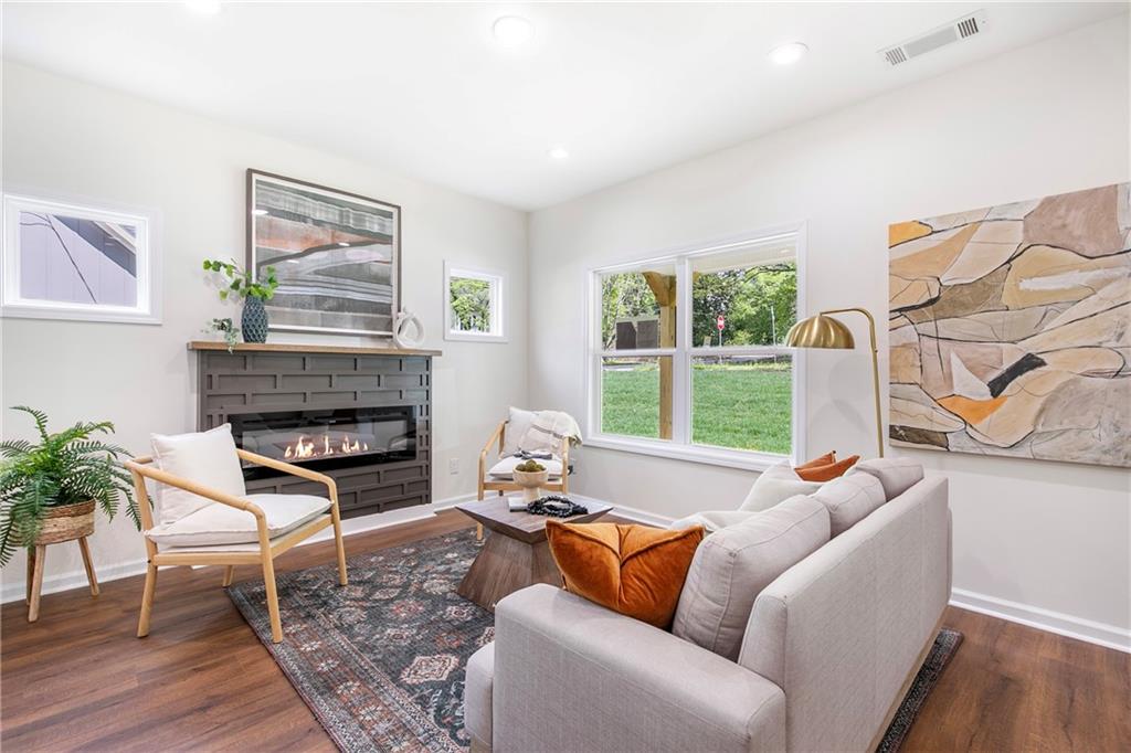 5224 W Mountain Street